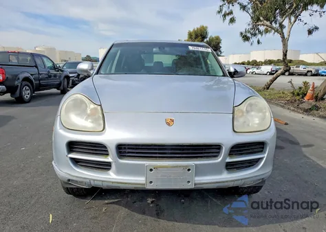 2005 Porsche Cayenne z USA, uszkodzony, nr VIN WP1AA29P45LA20138